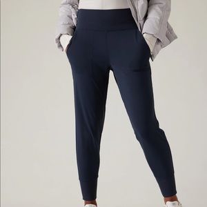 ATHLETA VENICE MID RISE JOGGER